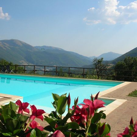 Agriturismo Roccagelli Vallo di Nera Eksteriør billede