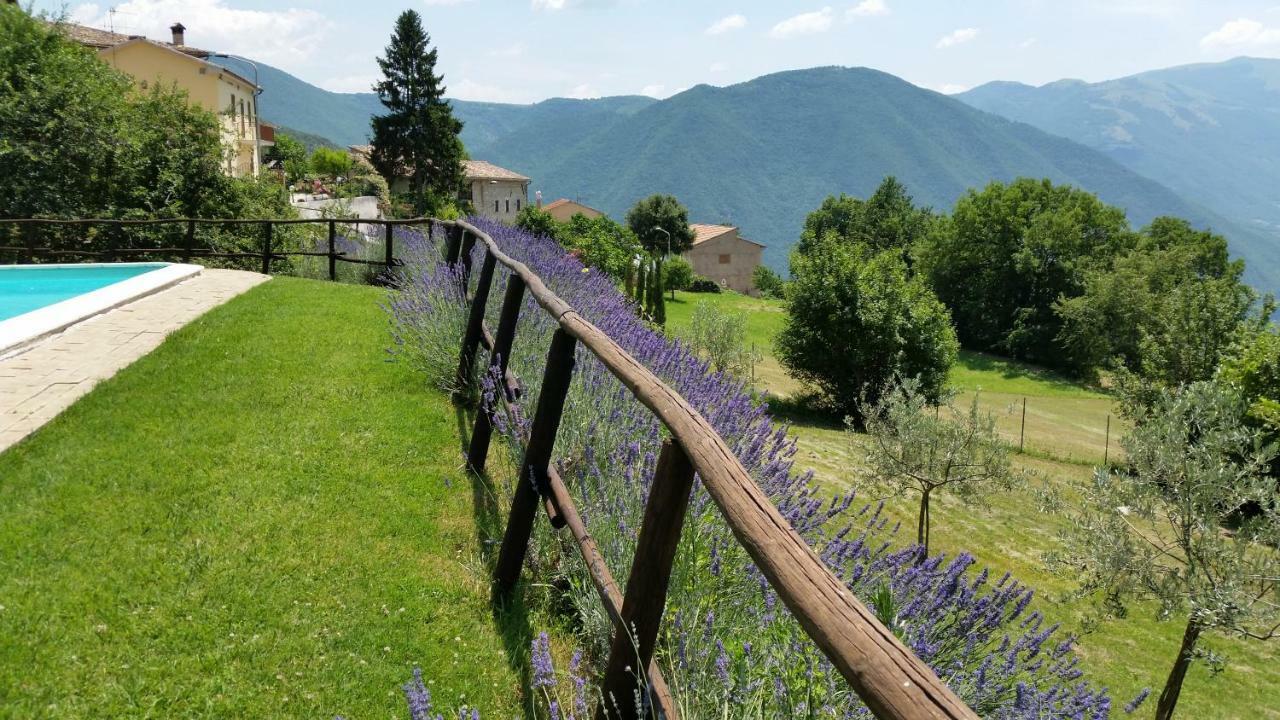 Agriturismo Roccagelli Vallo di Nera Eksteriør billede