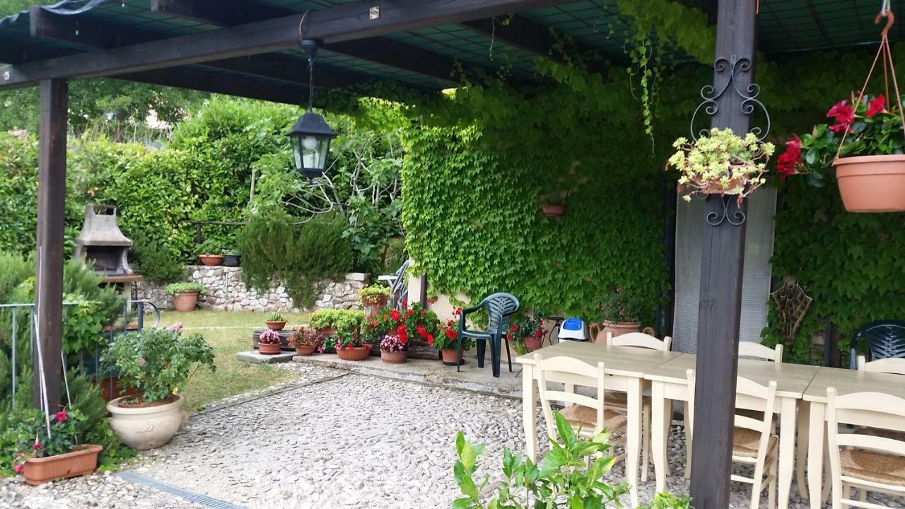 Agriturismo Roccagelli Vallo di Nera Eksteriør billede